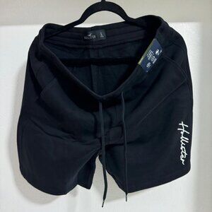 Hollister FLEECE LOGO GRAPHIC SHORTS